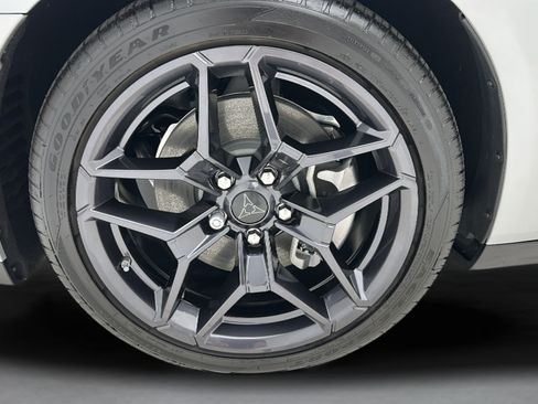 Used 2024 Dodge Charger Daytona R/T w/ Plus Group AWD/4WD image 9