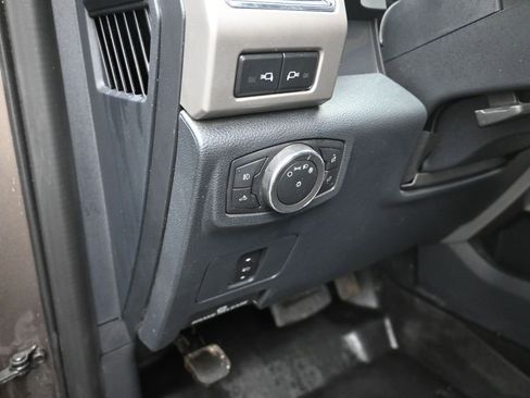 Certified 2022 Ford F250 Lariat w/ Tremor Off-Road Package image 13