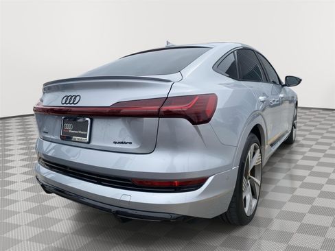 Used 2022 Audi e-tron Prestige w/ Prestige Package image 5