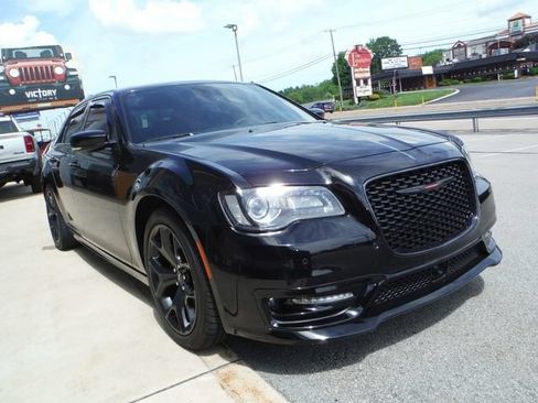 Certified 2022 Chrysler 300 S w/ Comfort Group RWD image 12