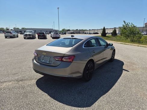 Used 2022 Chevrolet Malibu LT FWD image 5