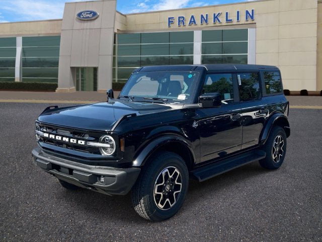 New 2026 Ford Bronco Outer Banks AWD/4WD image 3