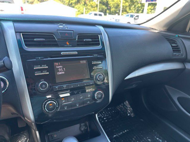Used 2015 Nissan Altima 2.5 S w/ Sport Value Package FWD image 13