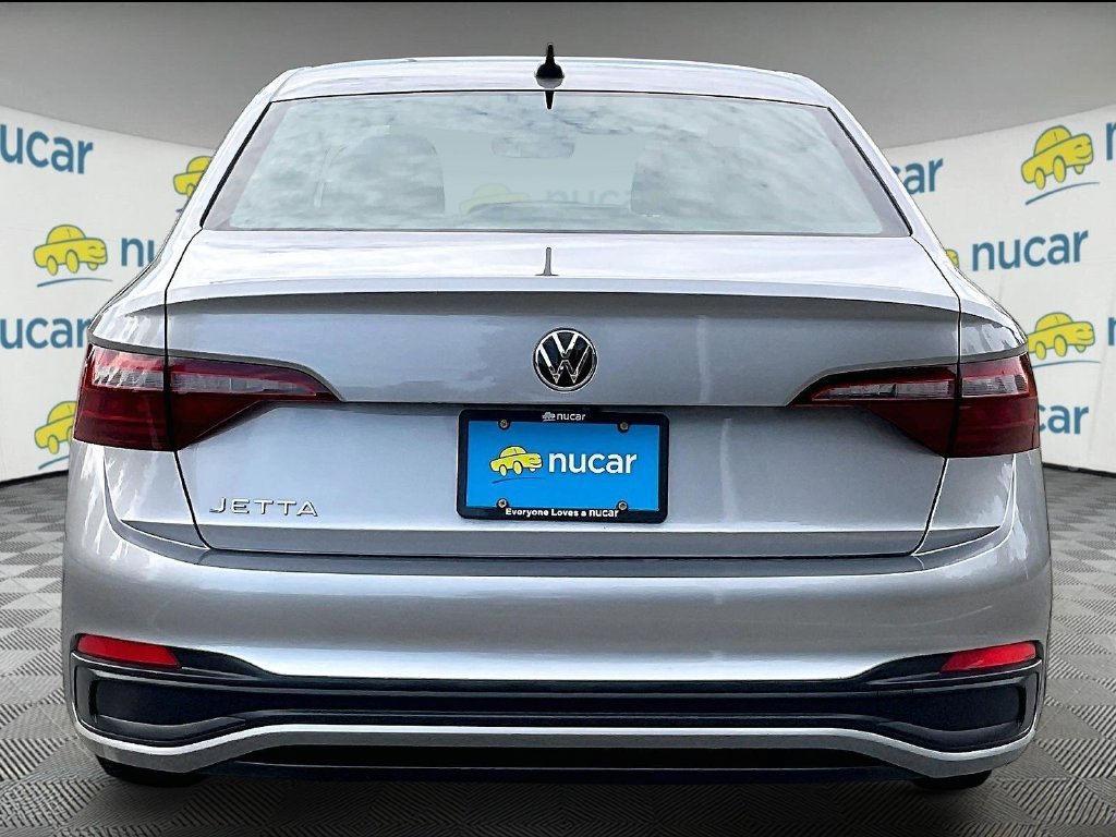 Used 2023 Volkswagen Jetta Sport FWD image 5