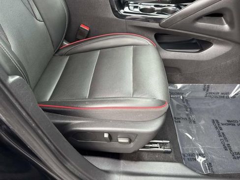 Used 2022 Buick Envision Essence w/ Sport Touring Package FWD image 15