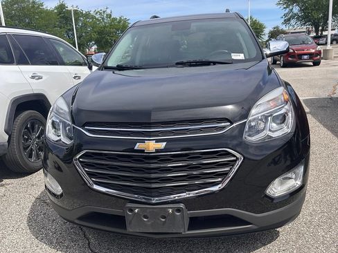 Used 2017 Chevrolet Equinox Premier w/ Enhanced Convenience Package AWD/4WD image 2