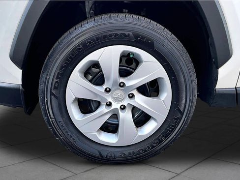 Used 2024 Toyota RAV4 LE FWD image 11