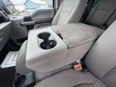 Used 2019 Ford F150 XLT image 38