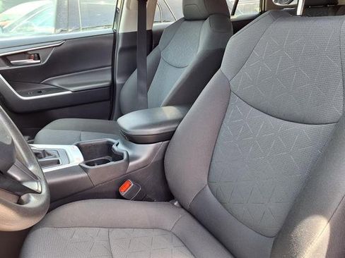 Used 2024 Toyota RAV4 XLE FWD image 3