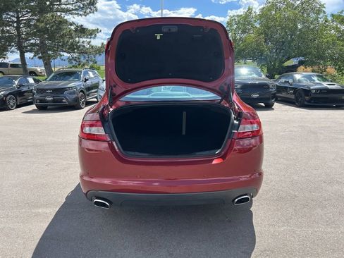 Used 2010 Jaguar XF Luxury RWD image 17