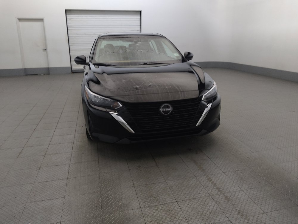 Used 2025 Nissan Sentra SV w/ SV Premium Package FWD image 14