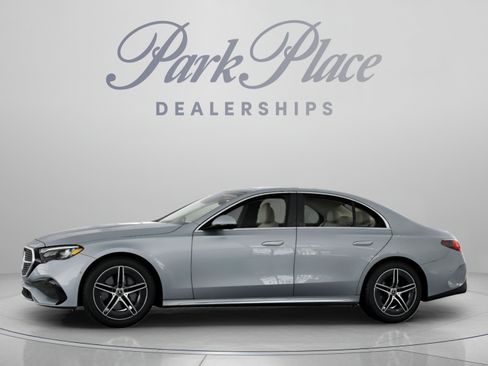 Used 2026 Mercedes-Benz E 350 Sedan image 4