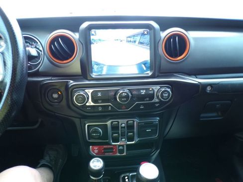 Used 2021 Jeep Gladiator Mojave AWD/4WD image 21