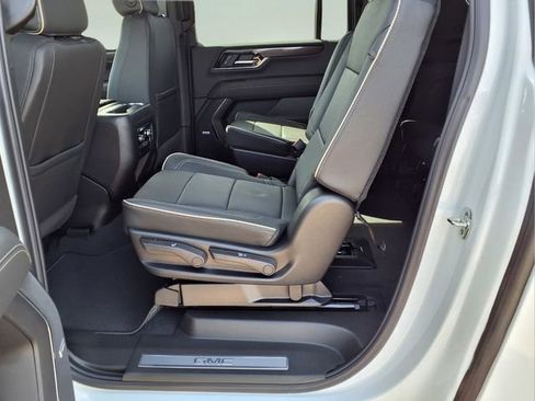 New 2026 GMC Yukon XL Elevation image 26