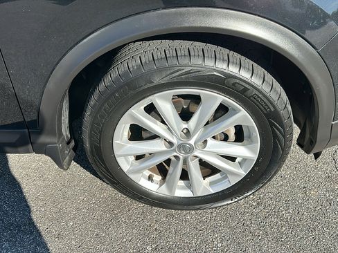 Used 2018 Nissan Rogue Sport SV image 8