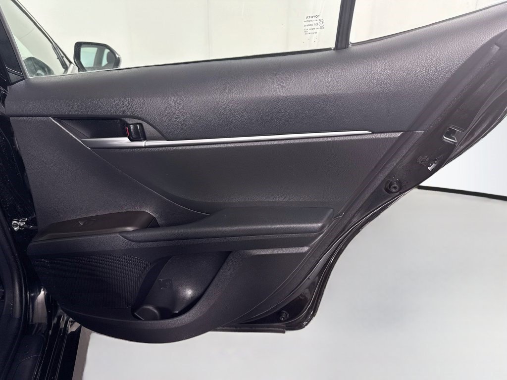 Used 2021 Toyota Camry LE FWD image 26