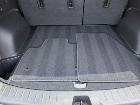 Used 2025 Chevrolet Blazer LT FWD image 29