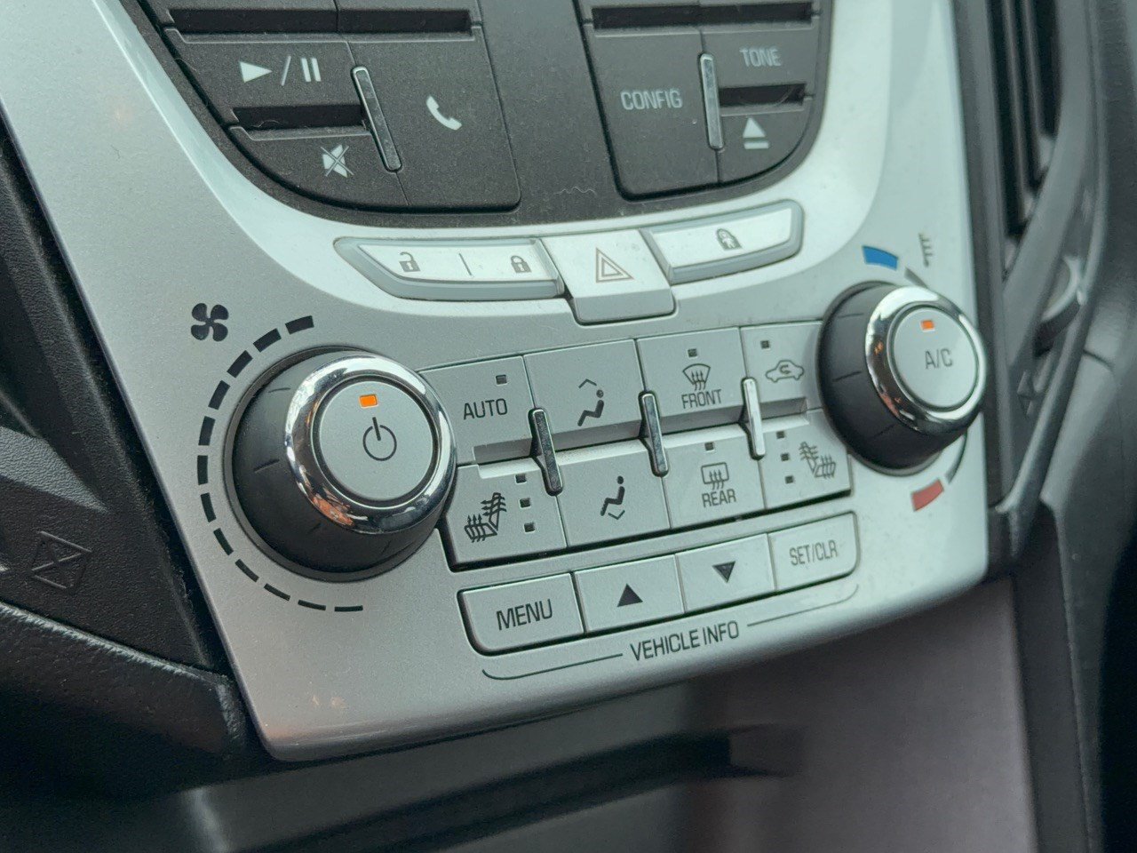 Used 2012 Chevrolet Equinox LT FWD image 22