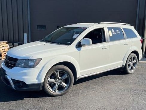 Used 2017 Dodge Journey Crossroad FWD image 1