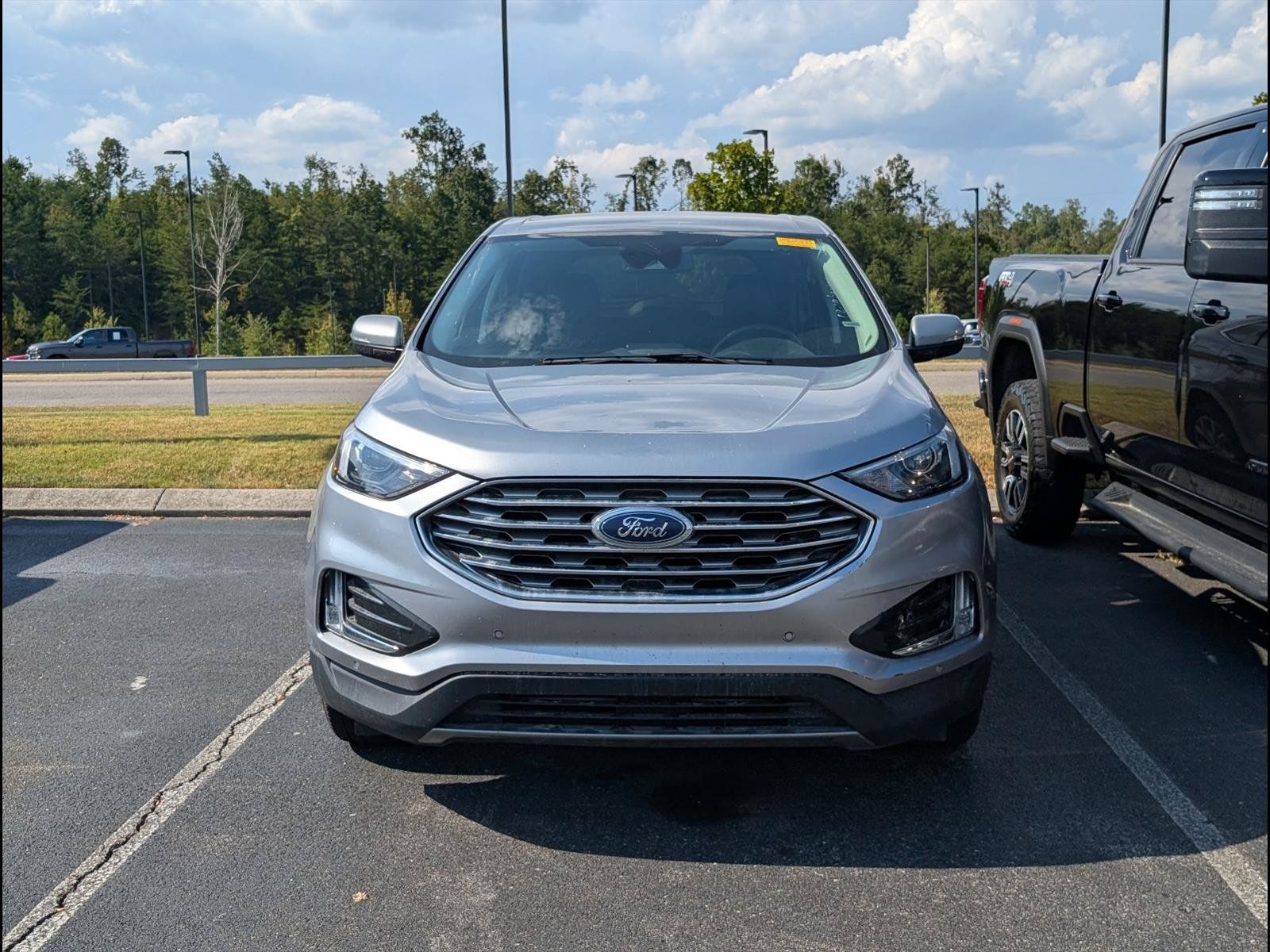 Used 2024 Ford Edge Titanium AWD/4WD image 3