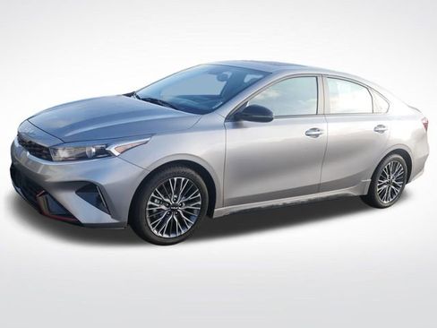 Used 2024 Kia Forte GT-Line w/ GT-Line Premium Package FWD image 3