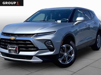 Used 2025 Chevrolet Blazer LT FWD video 1