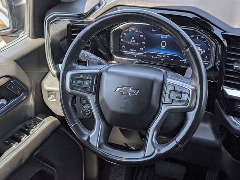 Certified 2022 Chevrolet Silverado 1500 RST AWD/4WD image 15