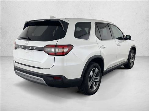 Certified 2025 Honda Pilot EX-L image 7