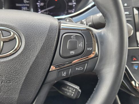 Used 2017 Toyota Avalon Limited FWD image 27