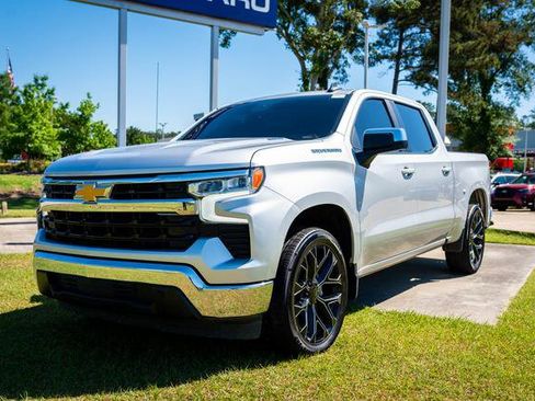Used 2022 Chevrolet Silverado 1500 LT w/ All Star Edition Plus RWD image 11