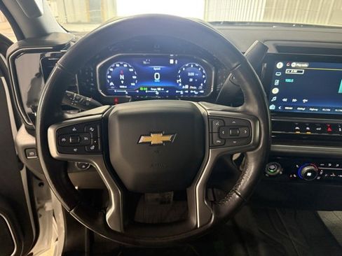 Used 2022 Chevrolet Silverado 1500 LT image 9