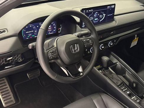 Certified 2025 Honda Accord Sport image 18