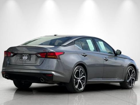 Used 2024 Nissan Altima 2.5 SR FWD image 4