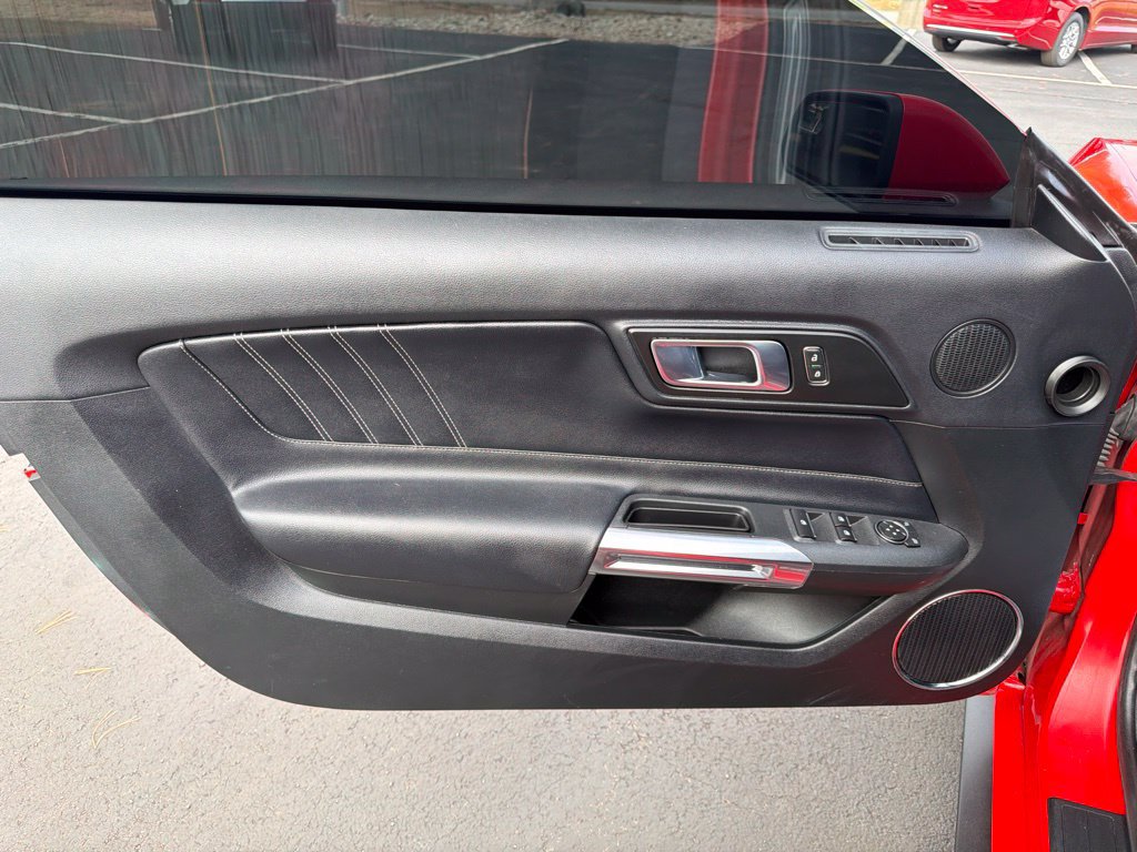 Used 2020 Ford Mustang Premium RWD image 21