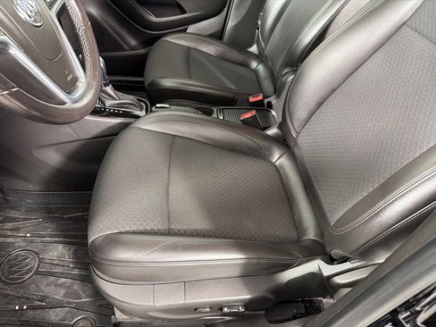 Used 2021 Buick Encore Preferred w/ Safety Package image 13