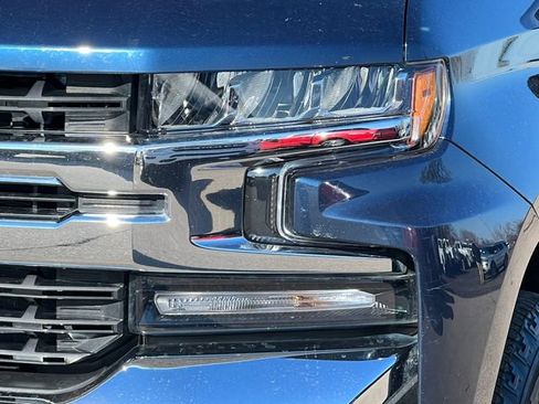 Used 2022 Chevrolet Silverado 1500 LT image 40