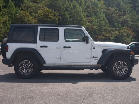 Used 2020 Jeep Wrangler Unlimited Sport S image 10