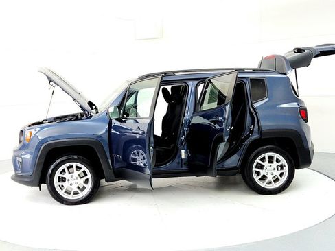Used 2021 Jeep Renegade Latitude w/ Convenience Group AWD/4WD image 10