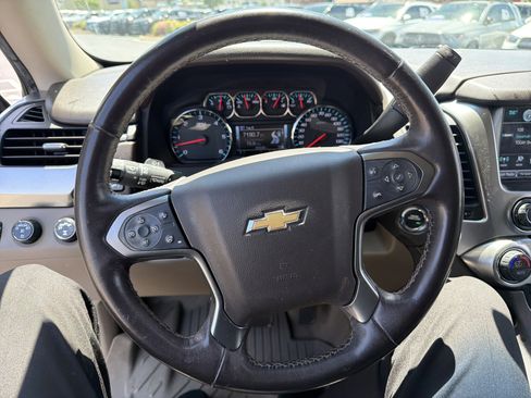 Used 2019 Chevrolet Tahoe LT w/ LT Signature Package image 18