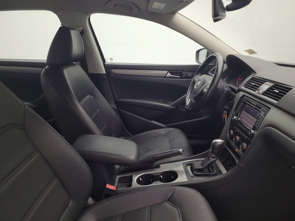 Used 2014 Volkswagen Passat 1.8T SE FWD image 21