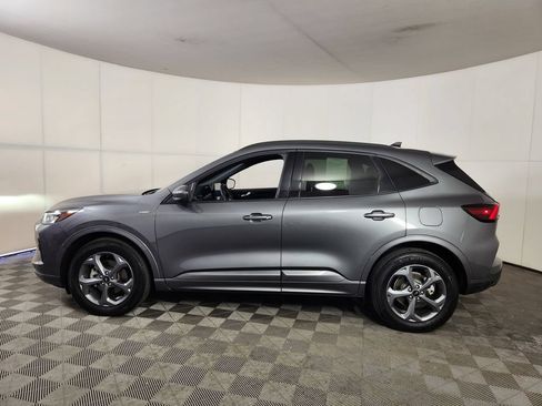 Used 2023 Ford Escape ST-Line Select w/ Tech Pack #1 AWD/4WD image 4