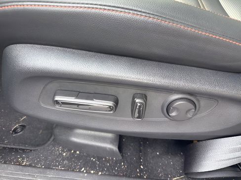 Used 2025 Honda CR-V Sport-L image 33