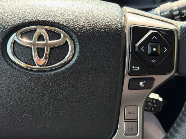 Used 2021 Toyota 4Runner SR5 Premium w/ Moonroof Package AWD/4WD image 32