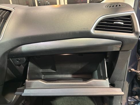Used 2019 Ford Edge SE AWD/4WD image 23