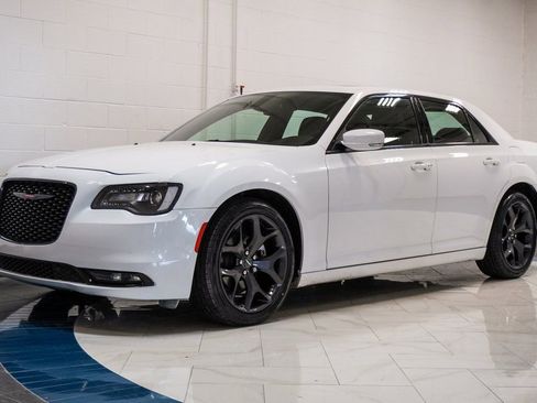 Used 2023 Chrysler 300 S image 4