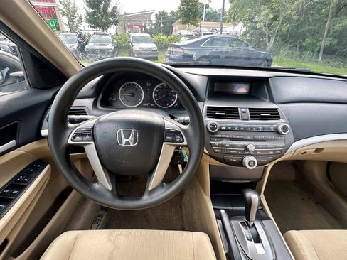 Used 2011 Honda Accord LX-P image 12