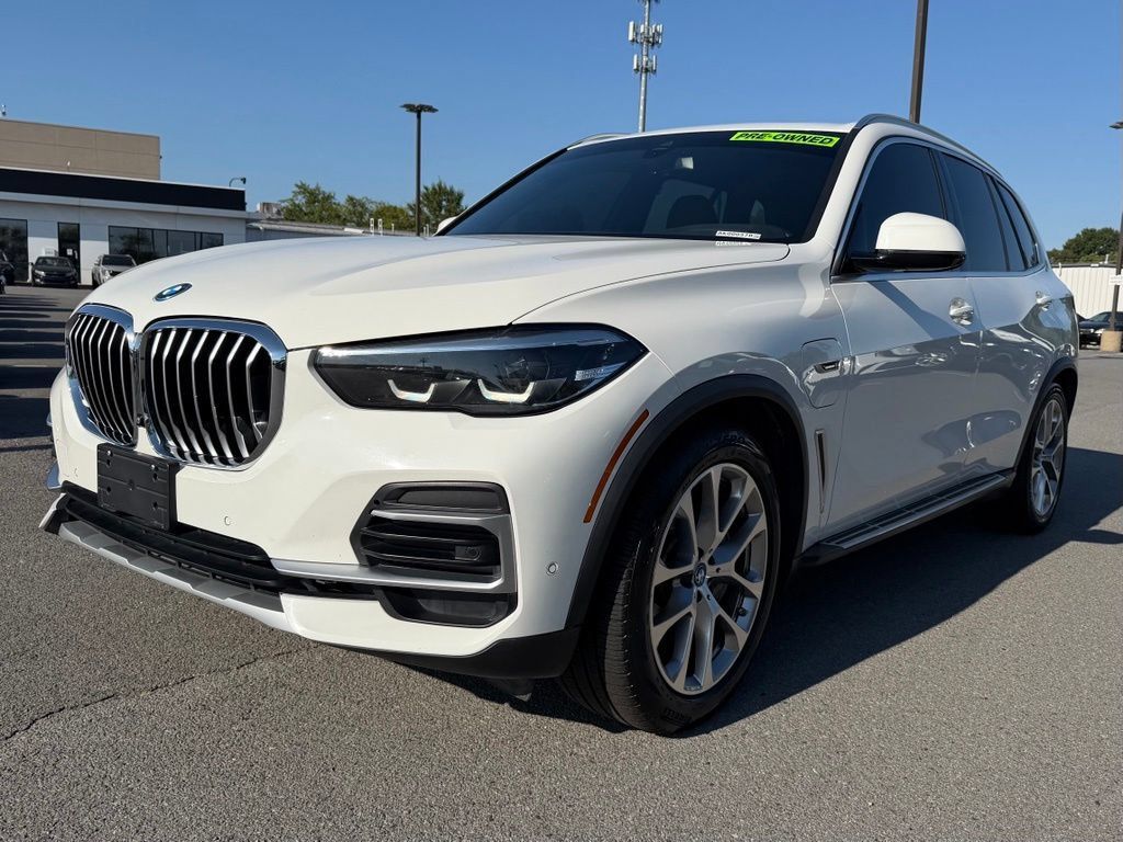 Used 2023 BMW X5 xDrive45e AWD/4WD image 3