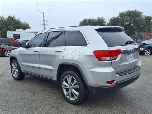 Used 2013 Jeep Grand Cherokee Laredo image 6