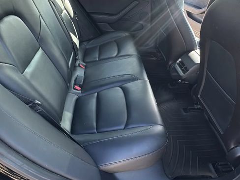 Used 2021 Tesla Model 3 Standard Range Plus RWD image 18