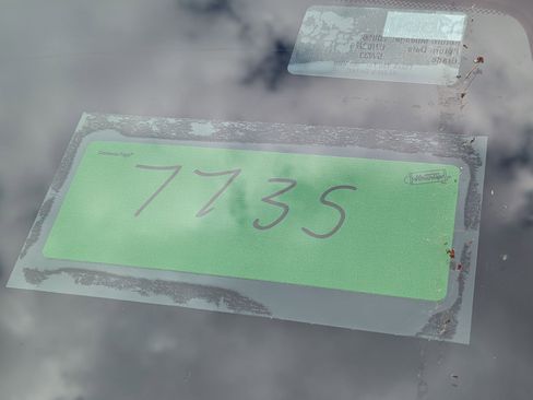 Used 2024 Chevrolet Colorado Z71 w/ Z71 Convenience Package 2 image 32